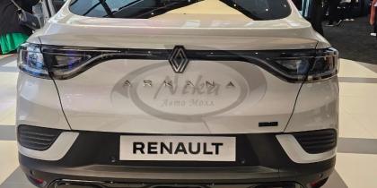  Renault Arkana.    
